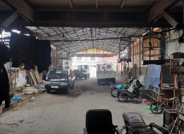 image TANAH DAN BANGUNAN GUDANG STRATEGIS DI KEMANGGISAN ILIR JAKARTA BARAT (3)