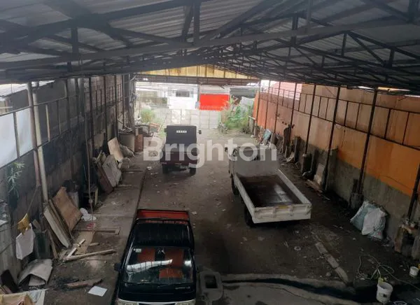 image TANAH DAN BANGUNAN GUDANG STRATEGIS DI KEMANGGISAN ILIR JAKARTA BARAT (2)