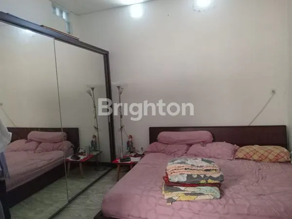 image RUMAH POJOK SUPER LUAS & SIAP HUNI – 7 KAMAR | SEMI FURNISH | GRAHA TIRTA WARU | NEGO (5)