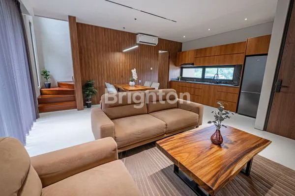 image RUNAH BARU DUA LANTAI MODERN TROPIS DI MIJEN SAMPING CITRALAND BSB CITY (3)