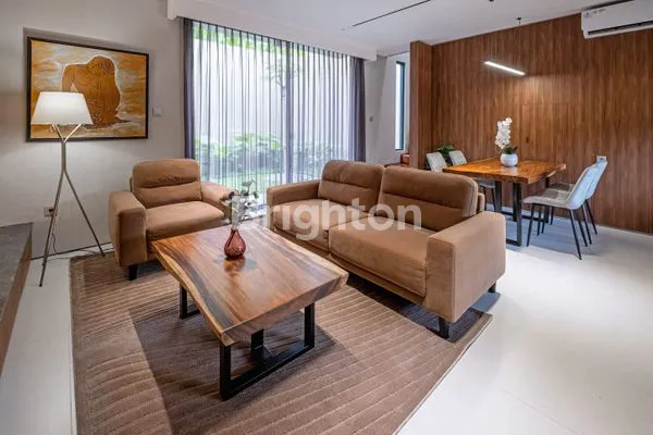 image RUNAH BARU DUA LANTAI MODERN TROPIS DI MIJEN SAMPING CITRALAND BSB CITY (5)