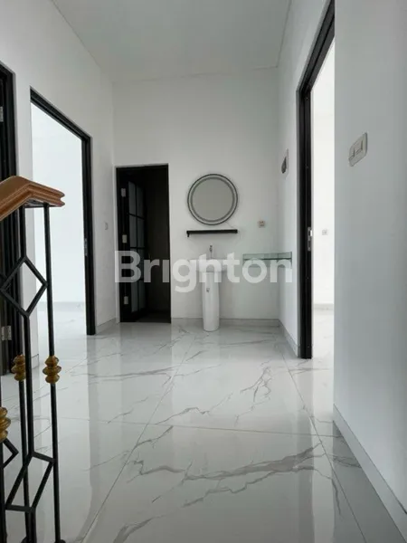 image  RUMAH BARU AMERICAN CLASSIC  WISMA MUKTI KLAMPIS SURABAYA TIMUR  (5)