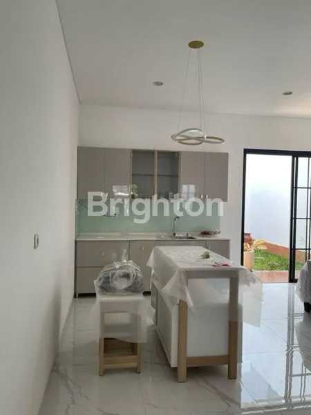 image  RUMAH BARU AMERICAN CLASSIC  WISMA MUKTI KLAMPIS SURABAYA TIMUR  (6)