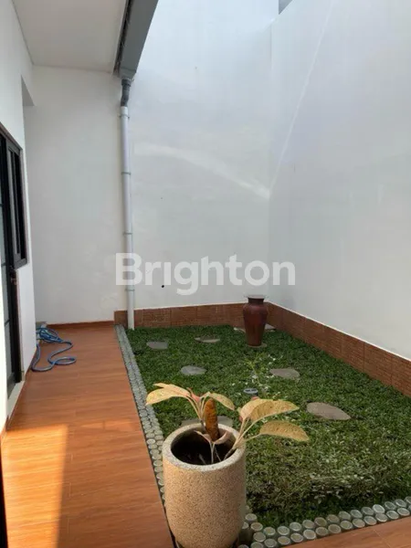 image  RUMAH BARU AMERICAN CLASSIC  WISMA MUKTI KLAMPIS SURABAYA TIMUR  (8)