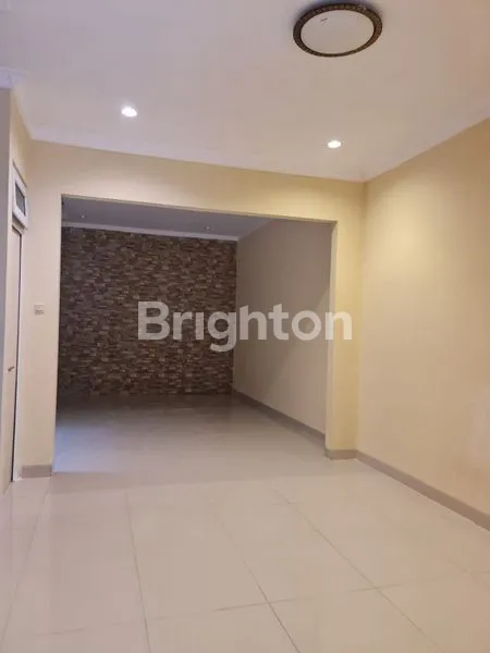 image RUMAH SIAP HUNI, FULL FURNISH 3+1 KT, HADAP SELATAN (2)