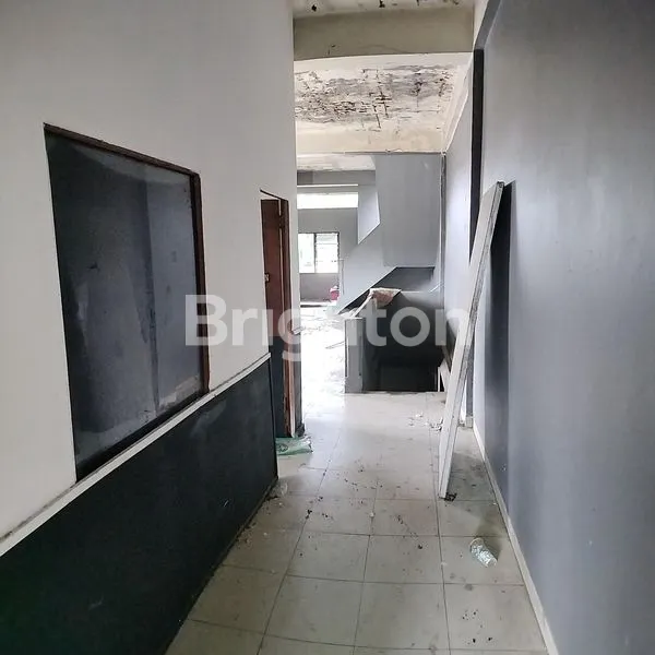 image RUKO GANDENG POSISI HOOK TENGAH KOTA (6)