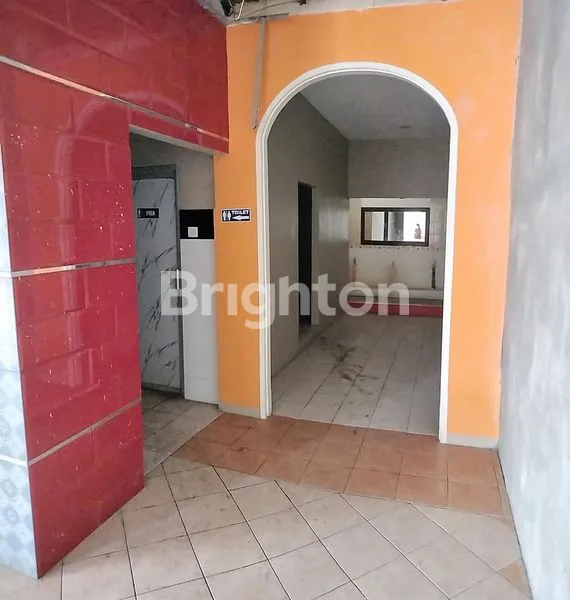 image RUKO GANDENG POSISI HOOK TENGAH KOTA (3)