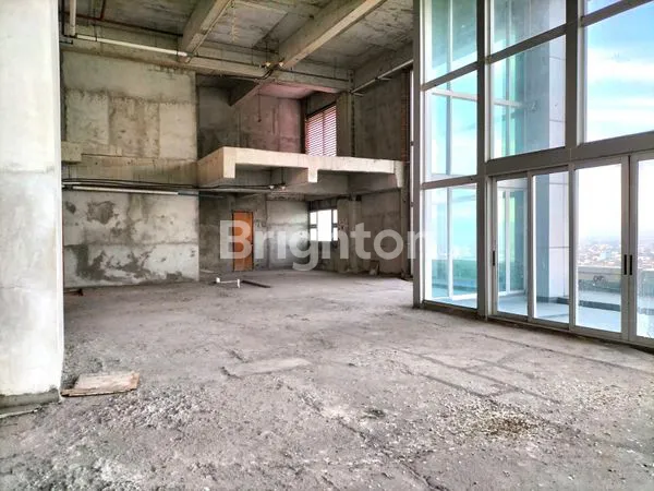 image PENTHOUSE CAMBRIDGE - 2 LANTAI ( TERDAPAT ROOFTOP ) SANGAT JARANG DAPAT & DI JUAL DENGAN HARGA BAGUS, UNDER MARKET (6)