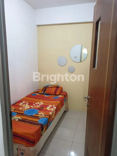 image APARTEMEN 2 BR FULL FURNISHED SIAP HUNI VIEW POOL SELANGKAH KE KAMPUS ITS DAN RAYA MERR (4)