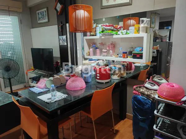 image APARTEMEN 2 BR FULL FURNISHED VIEW POOL DEKAT DENGAN RUNGKUT, RAYA MERR, JEMURSARI, NGINDEN (2)