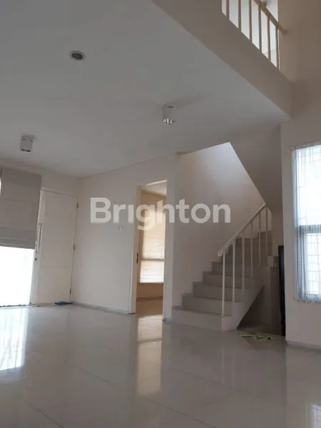 image RUMAH SIAP HUNI, 2 LANTAI, LT 200M² DI BEKASI (5)