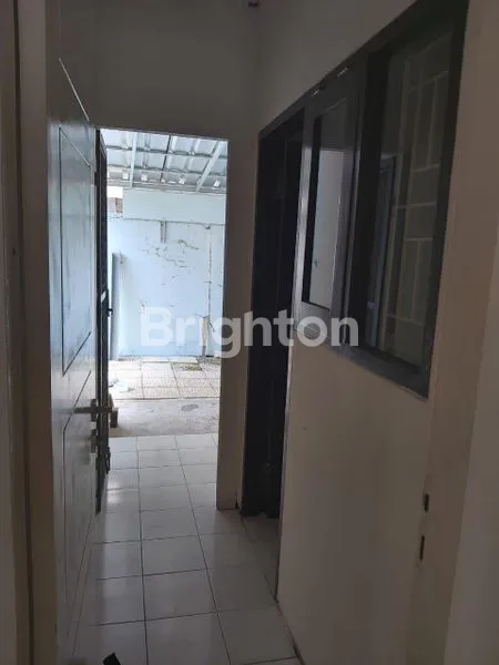 image RUMAH SIAP HUNI, 2 LANTAI, LT 200M² DI BEKASI (3)