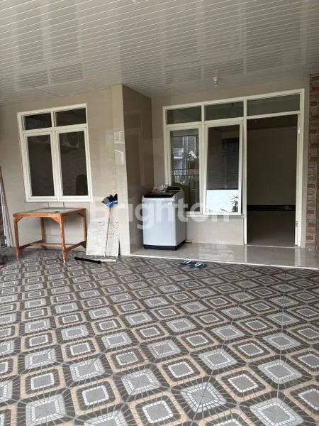 image DISEWAKAN RUMAH 2 LANTAI DI PANTAI MENTARI (2)