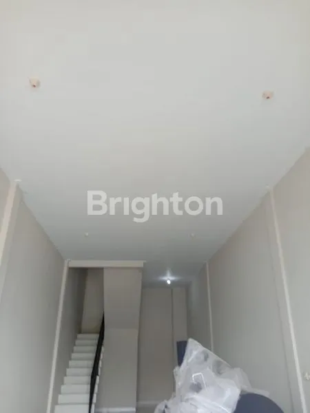 image RUKO STRATEGIS DI PETUKANGAN, AKSES MUDAH & LISTRIK 4400 (2)