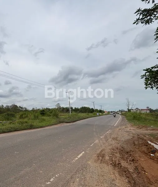 image TANAH SIAP BANGUN STRATEGIS PINGGIR JALAN LINGKAR SELATAN SUNGAI PINANG JAKABARING, LUAS TANAH 300M2, SHM, HARGA RP660JUTA NEGO (1)