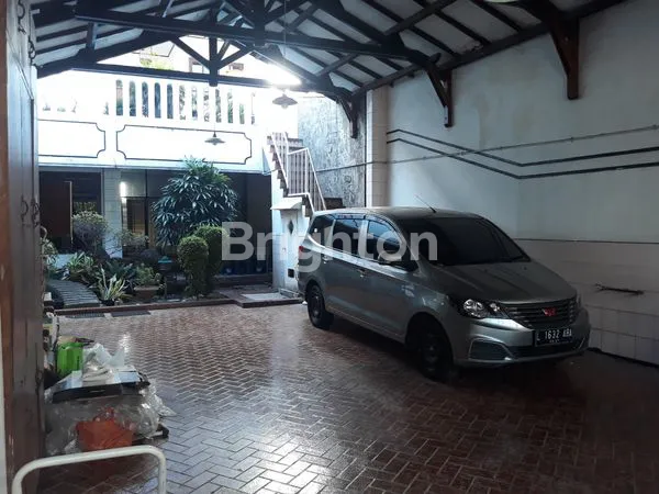 image RUMAH BESAR 8 KT DI SURABAYA, SIAP HUNI (2)