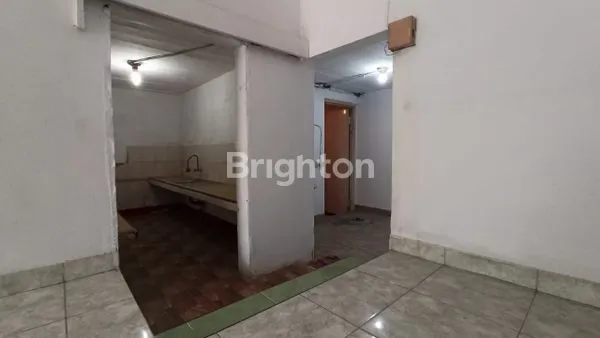 image RUMAH DI JAKARTA BARAT. (4)