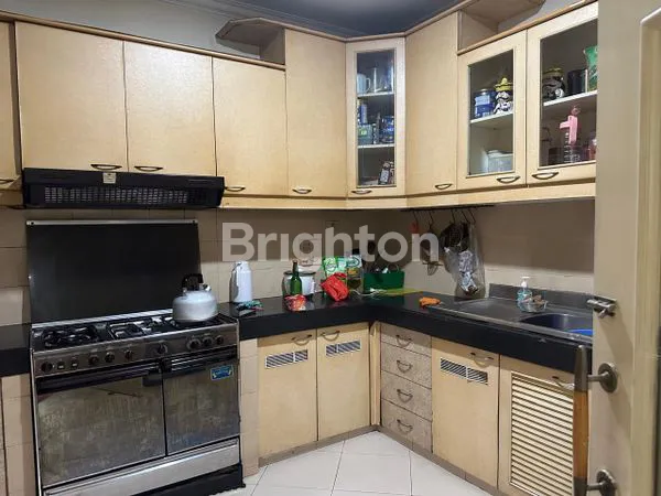 image RUMAH 2LANTAI DI LINGKUNGAN NYAMAN DAN PRESTISIUS (5)