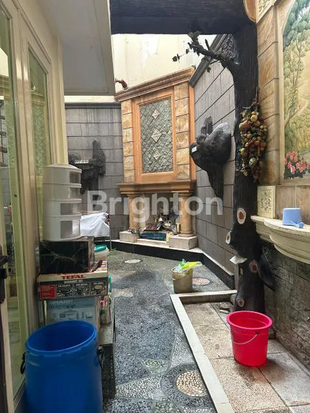 image RUMAH 2LANTAI DI LINGKUNGAN NYAMAN DAN PRESTISIUS (6)