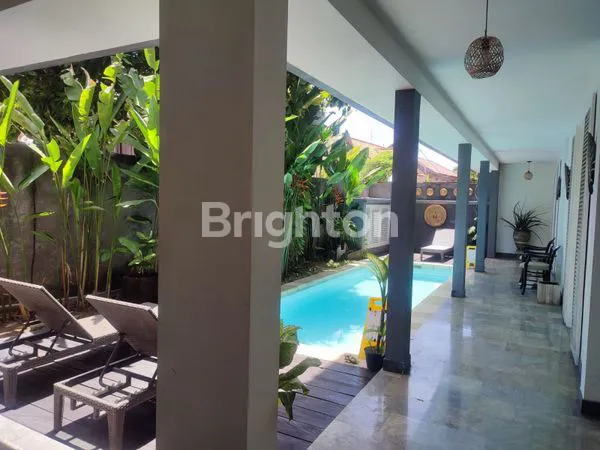 image HOTEL 3 LANTAI DI SEMINYAK DEKAT SEMINYAK SQUARE (1)