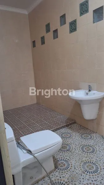 image RUMAH MEWAH SIAP HUNI DI KOTA WISATA CIBUBUR (6)