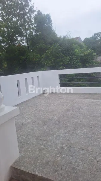 image RUMAH MEWAH SIAP HUNI DI KOTA WISATA CIBUBUR (4)