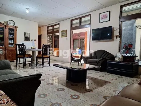 image DIJUAL RUMAH / KOMERSIL LOKASI STRATEGIS , MANGGARAI , JAKARTA SELATAN (4)