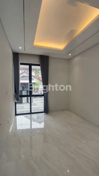 image RUMAH MEWAH 2 LANTAI DI MANYAR, DEKAT SEKOLAH PETRA (6)