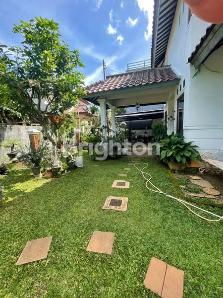 image RUMAH HOOK SIAP HUNI, 2 LANTAI DI CIRENDEU (1)