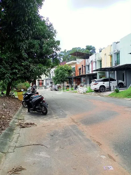 image HUNIAN STRATEGIS BATAM KOTA, 3 KT & 2 KM (2)