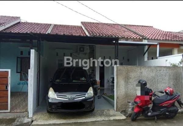 image RUMAH ASRI SIAP HUNI DALAM KOMPLEK PERUMAHAN CIBINONG HARGA EKONOMIS (1)