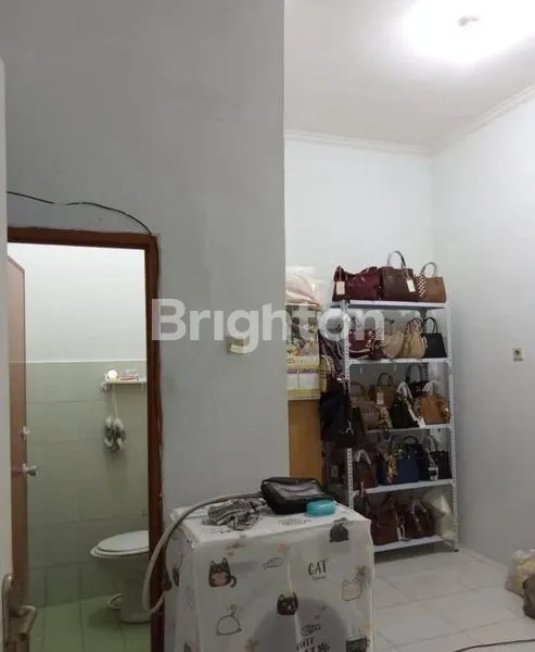 image RUMAH ASRI SIAP HUNI DALAM KOMPLEK PERUMAHAN CIBINONG HARGA EKONOMIS (8)