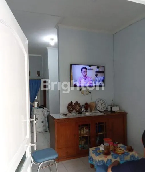 image RUMAH ASRI SIAP HUNI DALAM KOMPLEK PERUMAHAN CIBINONG HARGA EKONOMIS (4)
