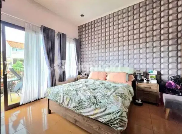 image RUMAH 4+1 KT DI NUSALOKA BSD, LT 135M² (5)