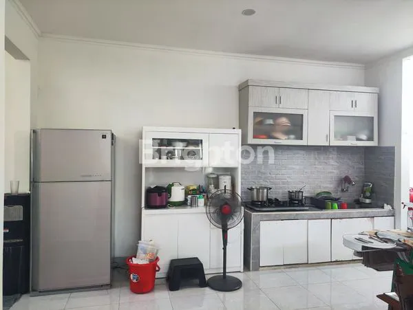 image RUMAH HOOK MODERN SIAP HUNI 2 LANTAI DI CIBUBUR COUNTRY (8)