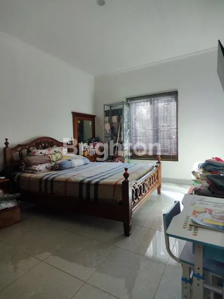 image RUMAH HOOK MODERN SIAP HUNI 2 LANTAI DI CIBUBUR COUNTRY (6)