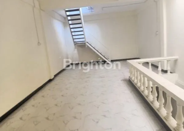 image RUKO BABATAN HADAP JALAN RAYA KENJERAN STRATEGIS COCOK SEGALA JENIS USAHA (4)