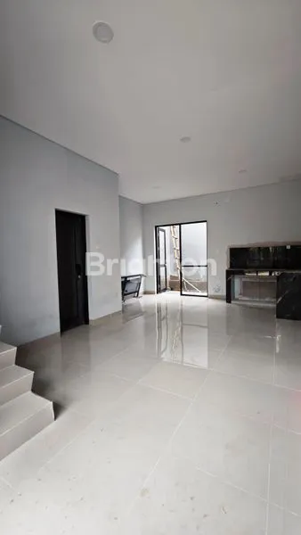 image RUMAH BARU BANGUN TAMAN SURYA 5 KALIDERES CENGKARENG JAKARTA BARAT (2)