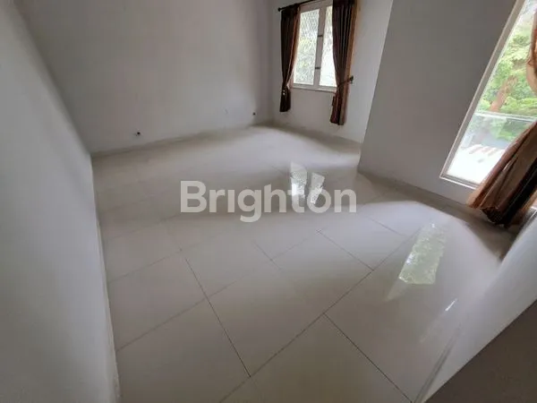 image KAHURIPAN NEW CLUSTER MONROE, RUMAH 2 LANTAI DEKAT TOL (6)