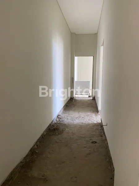 image SEWA LANTAI 2 RUKO STRATEGIS DI CANGGU, BADUNG - PELUANG INVESTASI MEMIKAT! (6)