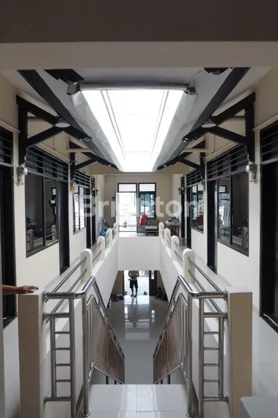 image RUMAH KOS AKTIF FULL PENGHUNI KAMPUS PETRA SBY (2)