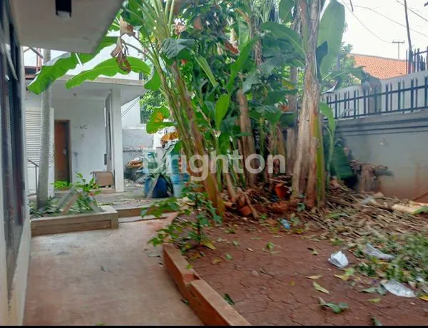 image RUMAH DIJUAL DI KEBAYORAN LAMA (6)