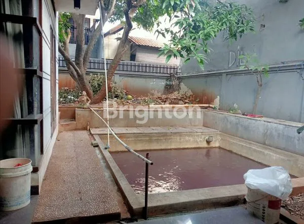 image RUMAH DIJUAL DI KEBAYORAN LAMA (4)