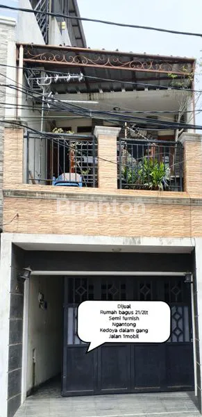 image RUMAH BAGUS 21/2LT NGANTONG SEMI FURNISH DEKAT GREEN VILLE KEDOYA (7)