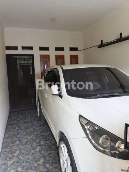 image RUMAH BAGUS 21/2LT NGANTONG SEMI FURNISH DEKAT GREEN VILLE KEDOYA (6)