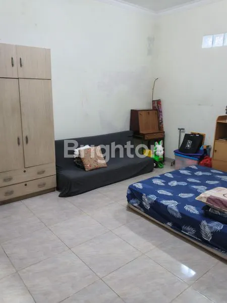 image RUMAH BAGUS 21/2LT NGANTONG SEMI FURNISH DEKAT GREEN VILLE KEDOYA (1)