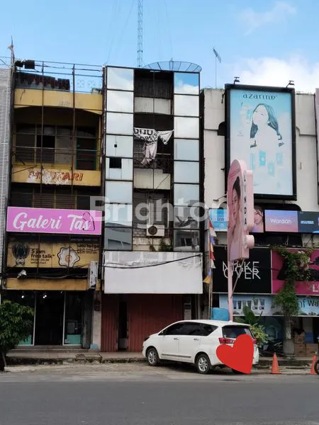 image RUKO STRATEGIS 3,5 LANTAI DI PALEMBANG, LT 146M² (1)