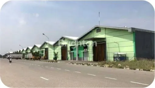 image GUDANG STRATEGIS DI MANYAR, DEKAT JIIPE, SIAP PAKAI (6)