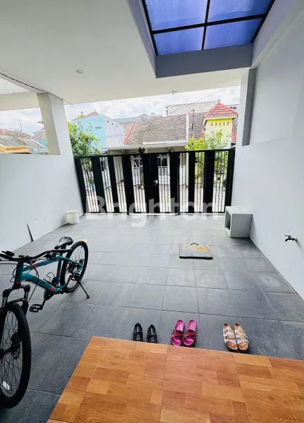 image RUMAH TAMAN PONDOK INDAH BANGUNAN BARU FEELS LIKE NEW  (2)