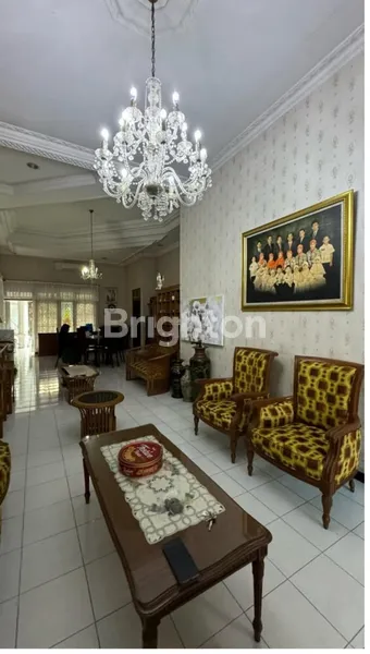 image RUMAH DHARMAHUSADA INDAH BARAT (4)